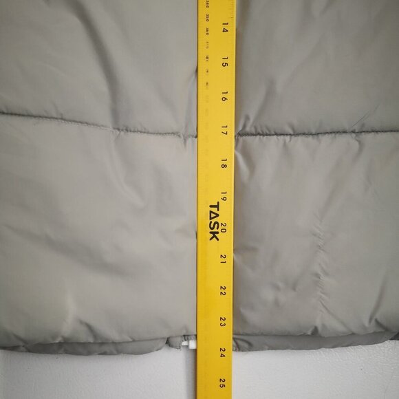 Joe Fresh Ladies Size Large Grey with White Accents Full Zip Puffy Vest - Picture 9 of 9
